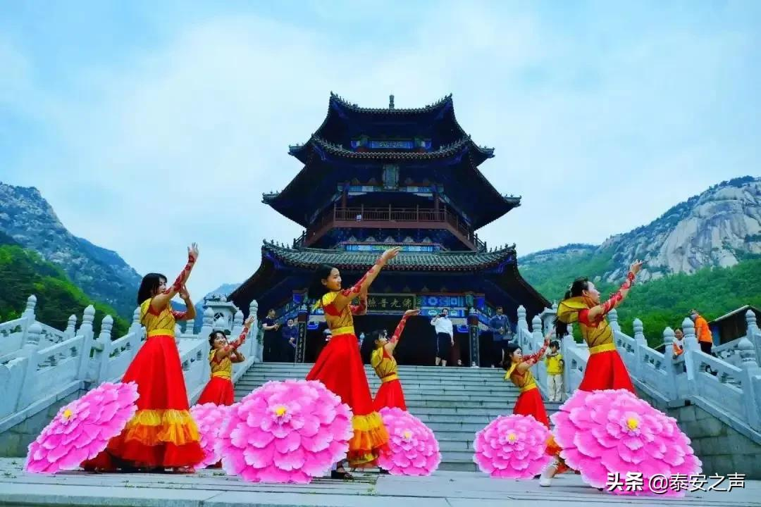 群众文化生活满意度提升攻坚在行动丨新泰市：为群众提供丰富的精神食粮 真正把文化...