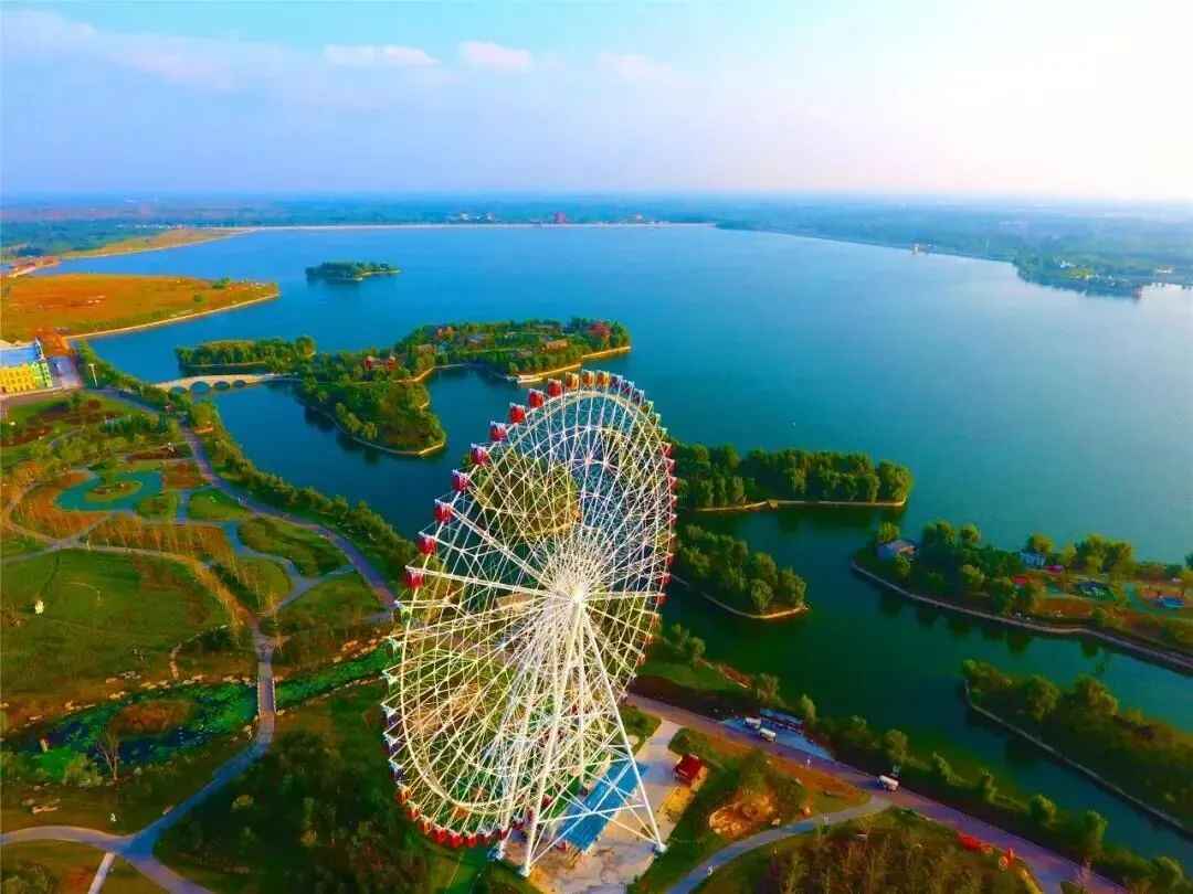 观湖、赏美景、放风筝^^^^^^泰安绝佳湖景！你最想和谁一起来？