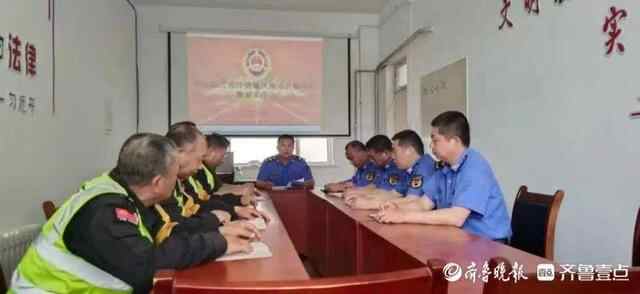 肥城市综合行政执法局开展学校周边环境秩序综合整治