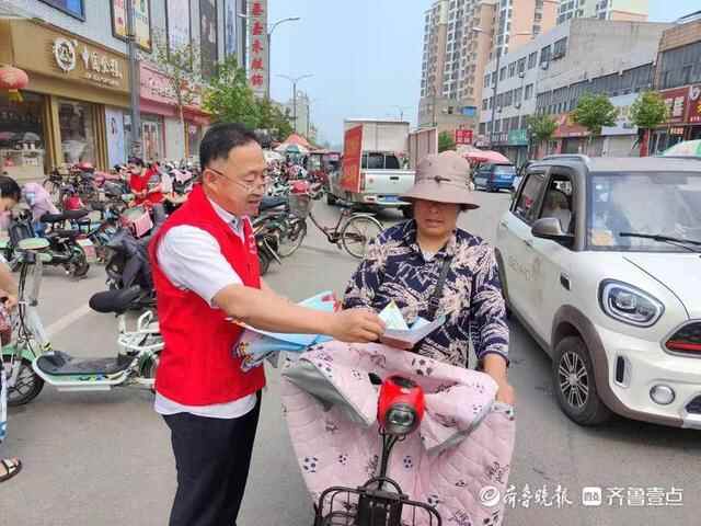 宁阳华丰镇举行安全生产咨询日活动