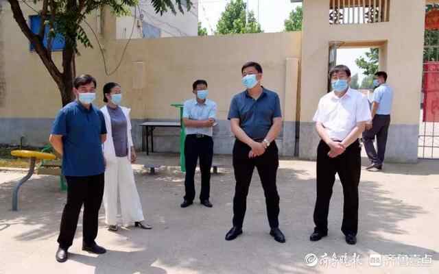 肥城经开区主要领导走访慰问敬老院