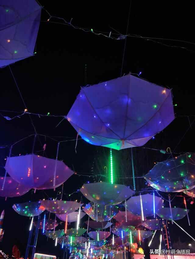 上万盏小彩灯点亮新汶！泰安新泰市首届灯光节开幕