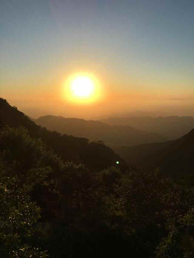 看泰山好风光，品泰山美食，我爱祖国。