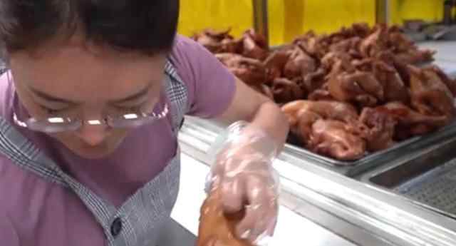 山东美女靠一锅盐发家，3年开8家店，月入至少30万，全城独一份