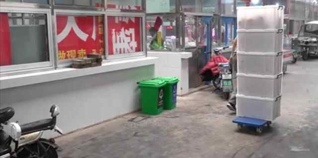 山东美女靠一锅盐发家，3年开8家店，月入至少30万，全城独一份