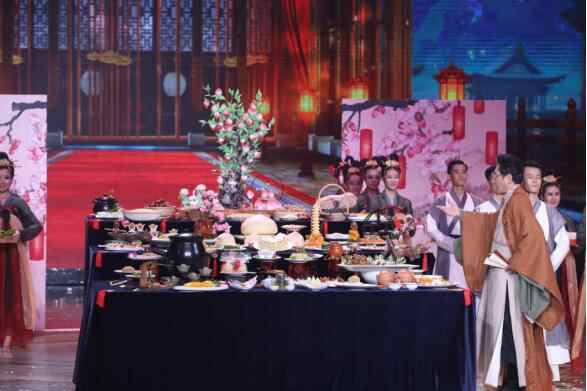 《魅力中国城》白客秀rap唱肥城美食 “宫斗剧”穿越演绎密山味道