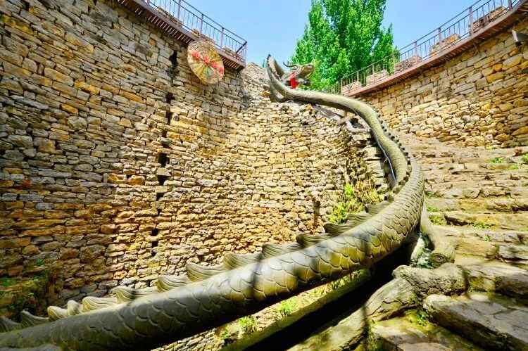 欢迎走进新泰美丽乡村——掌平洼！好山好水好空气