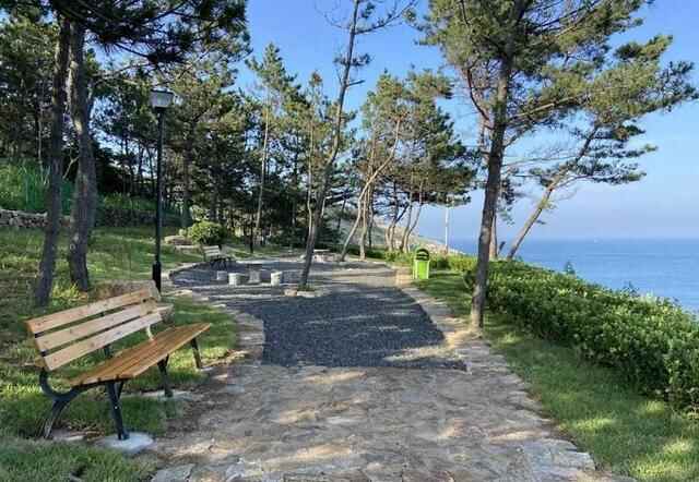 威海市环翠区：滨海步道串起精致生活