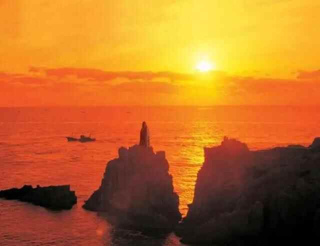 如果你想跟TA出门旅行，那我推荐荣成的这条旅行路线