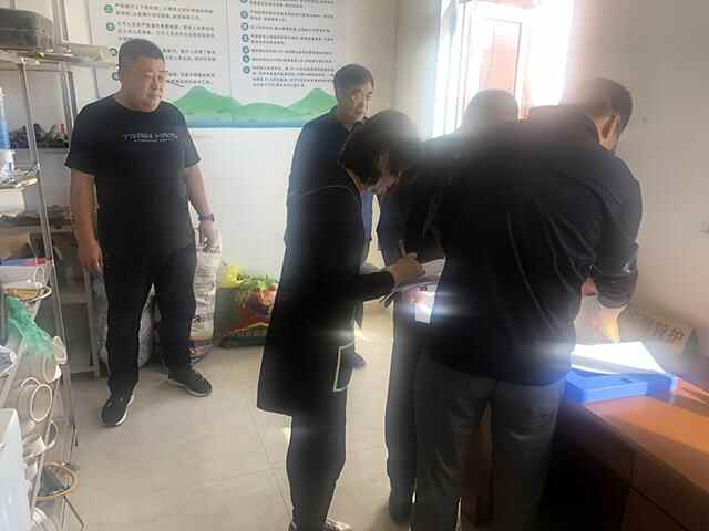 威海市乳山市住建局推进农村改厕“回头看”摸排整改工作
