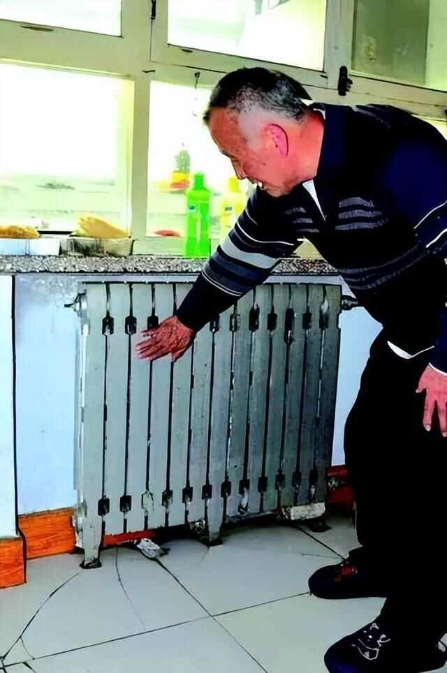 适合年轻人躺平的海滨小城：5万买海景房，乳山银滩跌成海边鹤岗