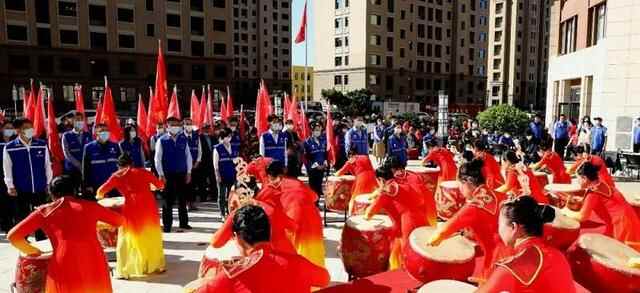 威海市环翠区：“深入生活 扎根人民”文艺志愿轻骑兵进基层 文化惠民服务群众