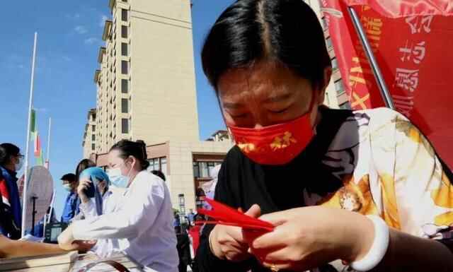 威海市环翠区：“深入生活 扎根人民”文艺志愿轻骑兵进基层 文化惠民服务群众