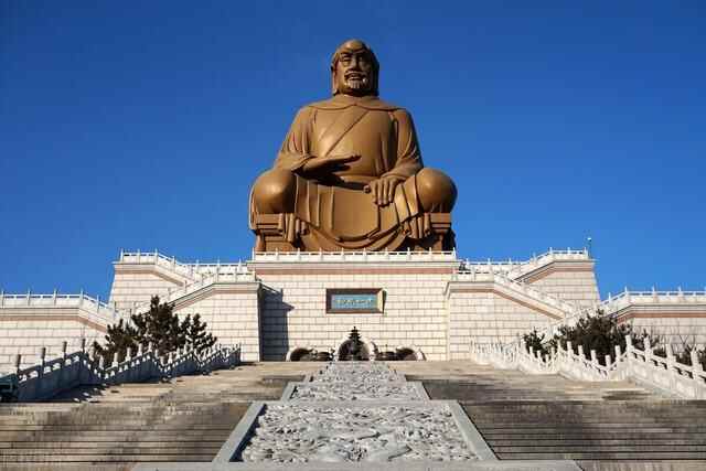 齐鲁大地之威海（人口分布情况）：环翠区44.6万人，荣成市71万人