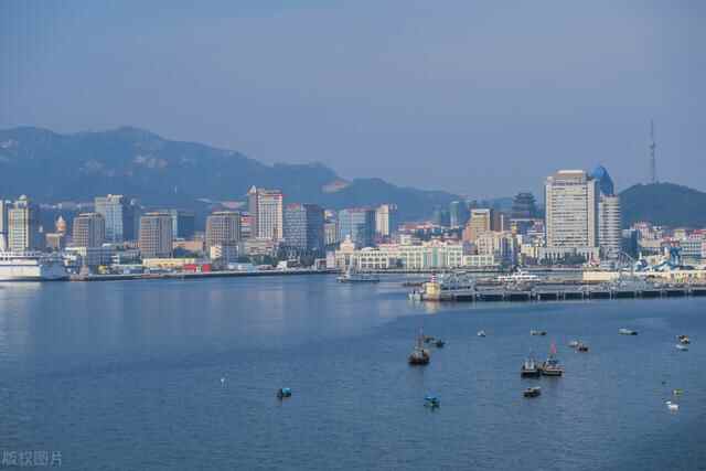 齐鲁大地之威海（人口分布情况）：环翠区44.6万人，荣成市71万人