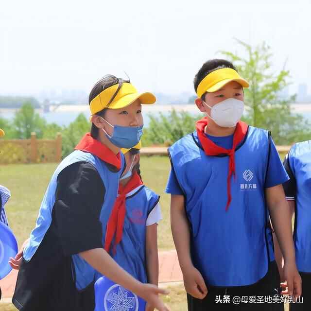 乳山市公安局组织“多彩警营 向上少年”活动