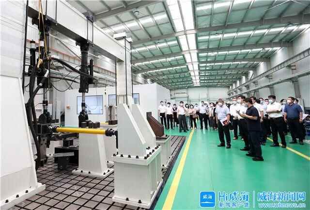 车间里过节，40余位企业家智慧碰撞！文登区这样庆祝“企业家日”