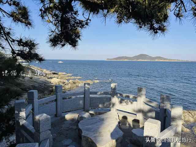 威海环海路起点有一秘境，海滩竟然有天然水族馆，可惜不能带回家