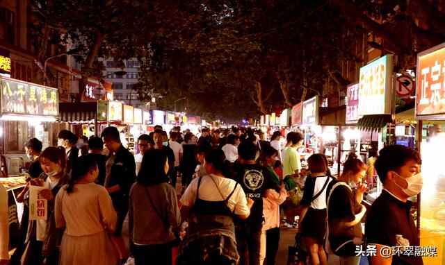 威海市环翠区东城路夜市：人间烟火气，最抚凡人心