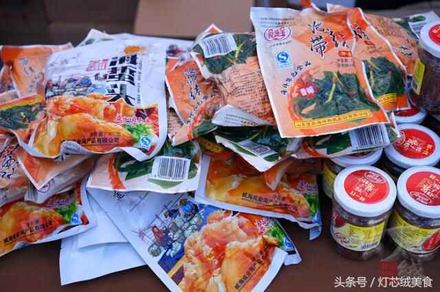 逛吃荣成海鲜美食嘉年华，现场那么多好吃的，馋得我根本停不下啊