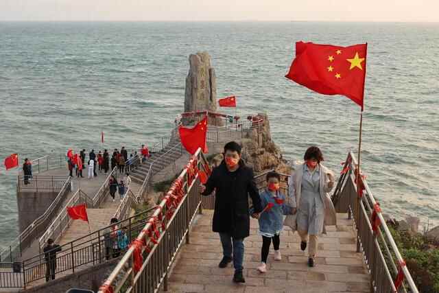 小长假，八方来客游荣成，踏歌度假好自在