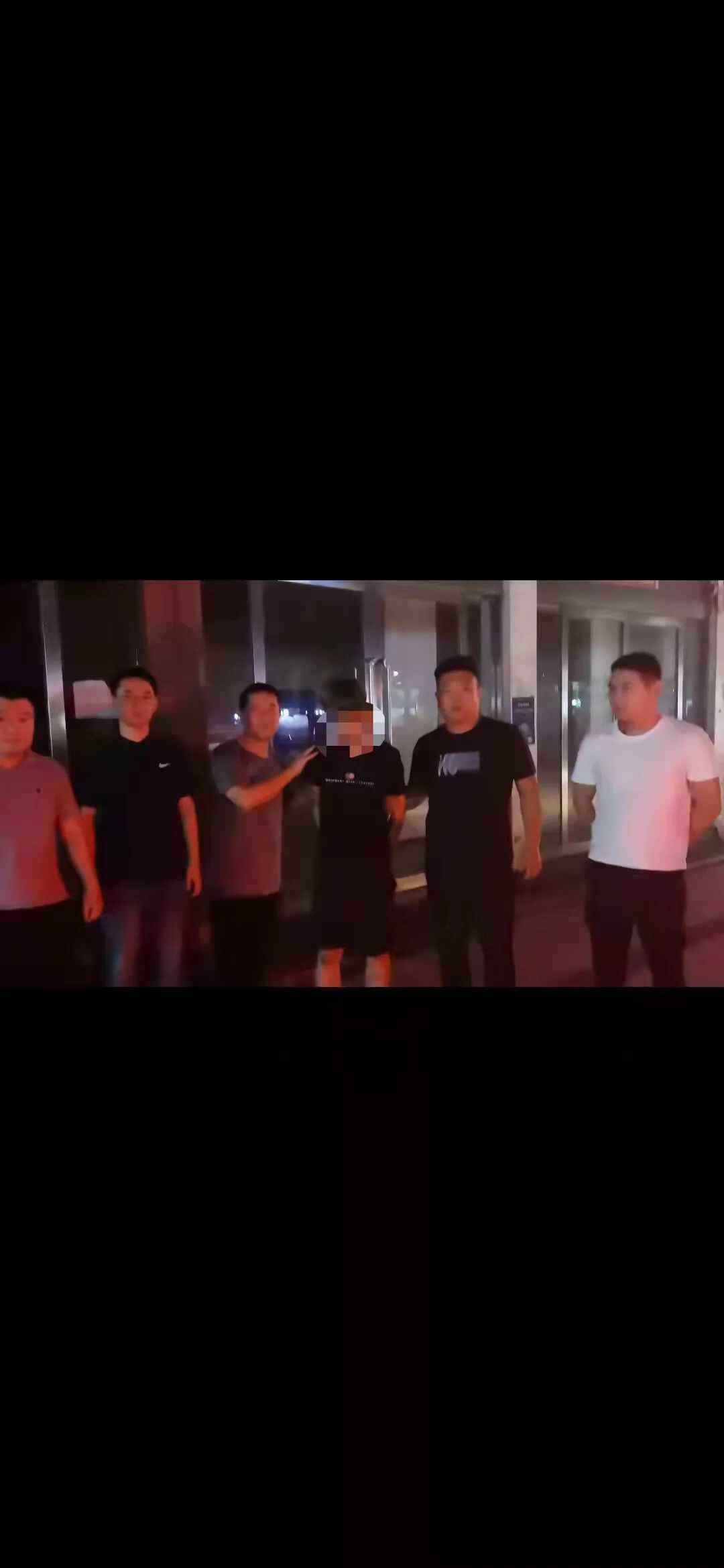疯狂作案！东港公安中秋出击一锅端！！
