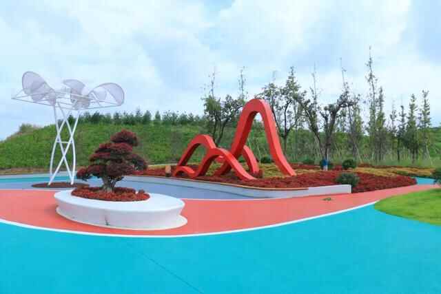 五莲县：繁花似锦扮山城赏心乐事迎国庆