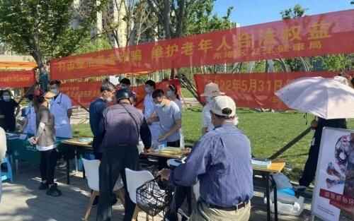 东港区开展无烟宣传活动 倡导健康文明生活方式