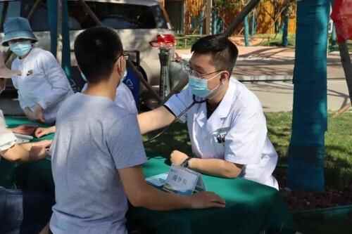 东港区开展无烟宣传活动 倡导健康文明生活方式