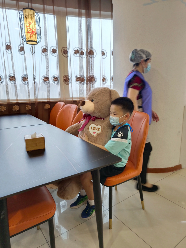 火热省运会，浓浓暖心情｜日照市东港区为省运会体操决赛运动员、教练员庆生