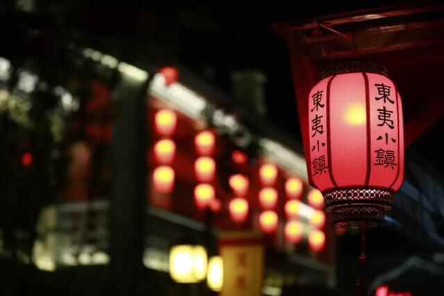 左手大海，右手人间！这座离海最近的小镇藏了一个风味江湖……