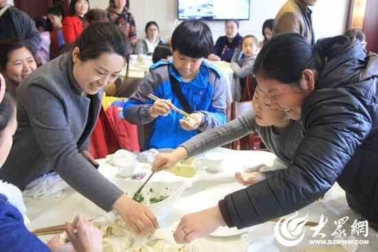 共建舒心东港 日照大众网小记者为东港美食代言