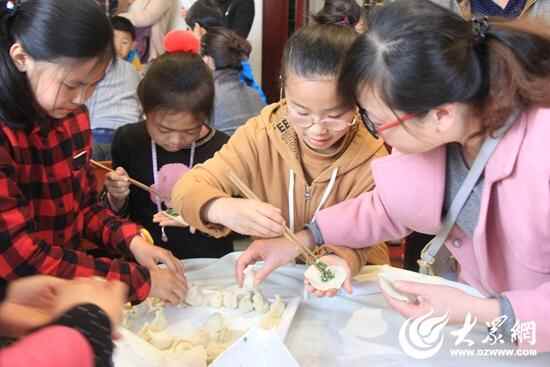 共建舒心东港 日照大众网小记者为东港美食代言