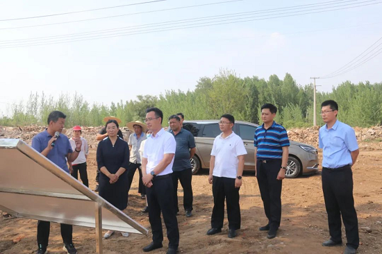莒南县委副书记、县长厉伟到岭泉镇调研高岭村（彭家岭）搬迁工作