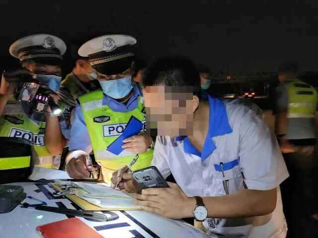 走，跟着临沂公安夜查去！| 百日行动