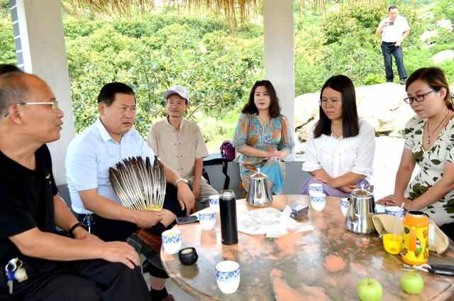 深秋，共赴一场文化盛宴 平邑县作家协会会员 陈芳/文