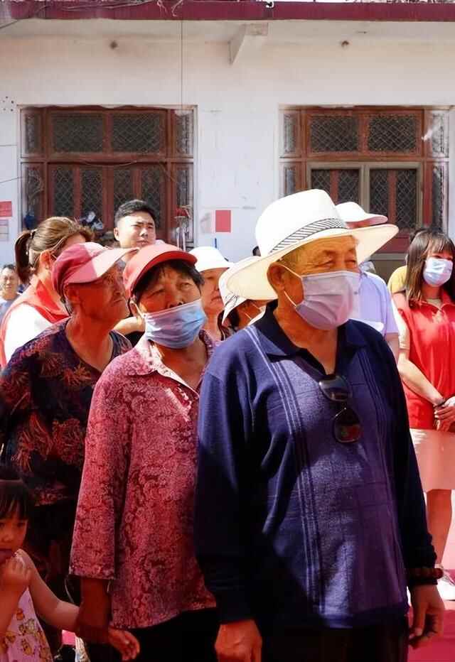 端午我在岗||罗庄区“青暖夕阳”慈善助老项目正式启动｜黄山镇党委书记讲党课｜市场^^^