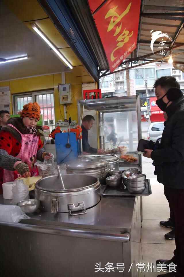兰陵中学边上这家开了27年的小吃店，常州人怎么吃都吃不腻！