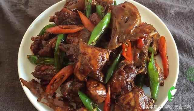 山东美食，临沂蒙阴光棍鸡，一座小城唤起你记忆中的滋味