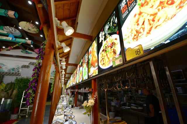平邑县餐饮名店巡礼之一：饮酒美食到如意，如意小镇最满意