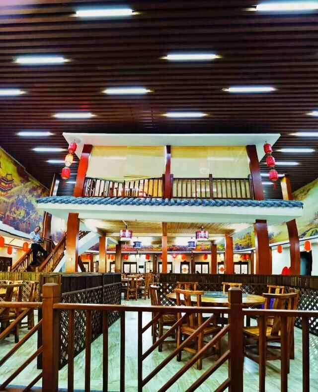 平邑县餐饮名店巡礼之一：饮酒美食到如意，如意小镇最满意