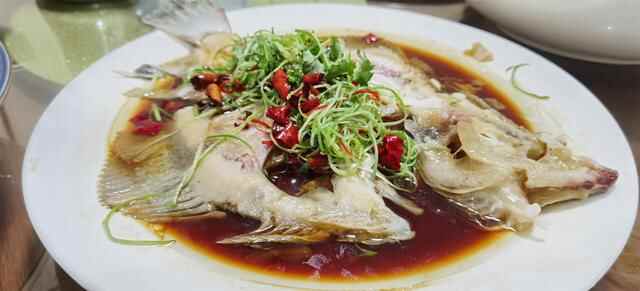 平邑县餐饮名店巡礼之一：饮酒美食到如意，如意小镇最满意