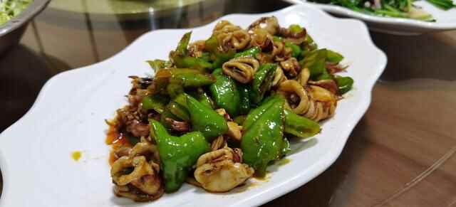 平邑县餐饮名店巡礼之一：饮酒美食到如意，如意小镇最满意
