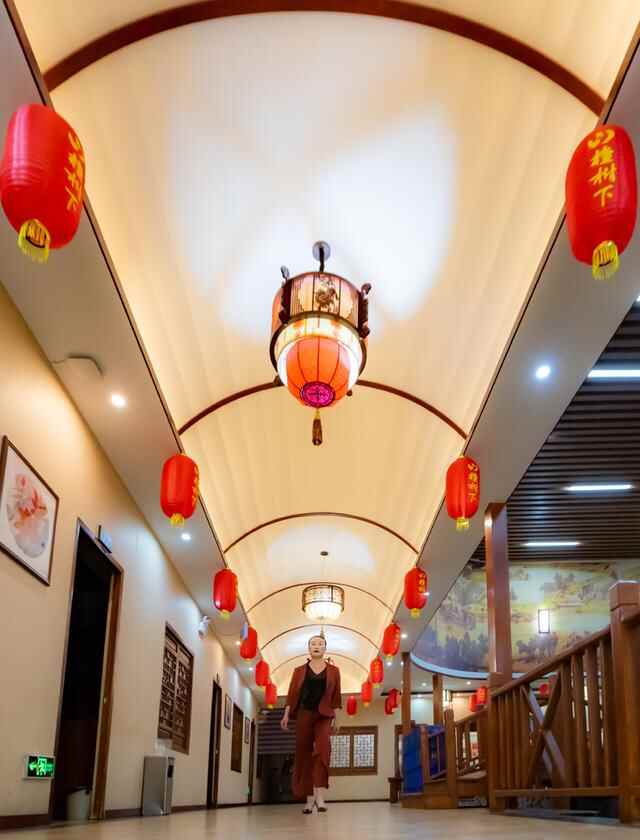 平邑县餐饮名店巡礼之一：饮酒美食到如意，如意小镇最满意