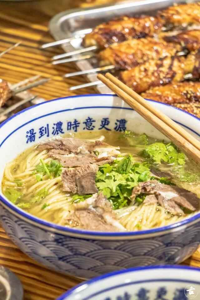 兰山路上这家店告诉你，在有上百年历史的地方吃饭是一种怎样的体验
