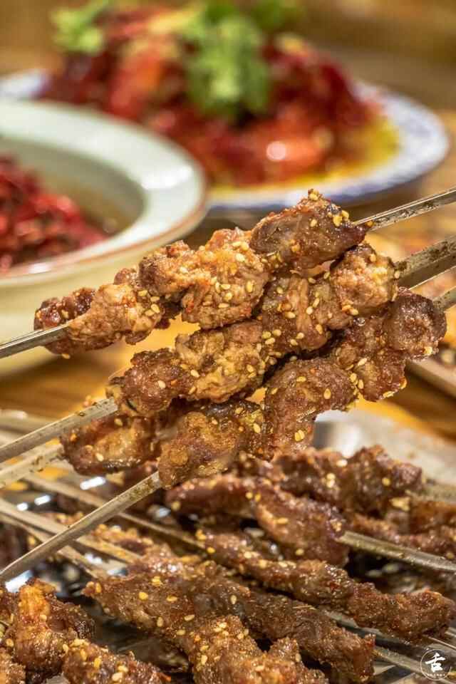 兰山路上这家店告诉你，在有上百年历史的地方吃饭是一种怎样的体验