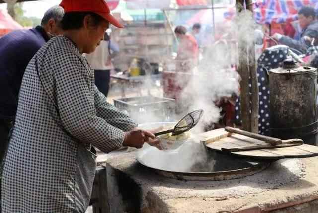 馋老锅子——沂水的一道“土根”美食
