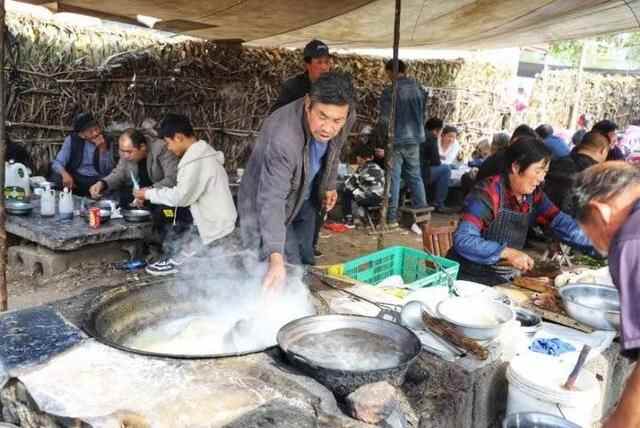 馋老锅子——沂水的一道“土根”美食
