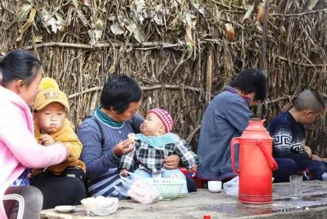 馋老锅子——沂水的一道“土根”美食