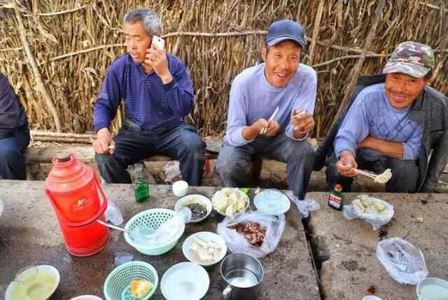 馋老锅子——沂水的一道“土根”美食